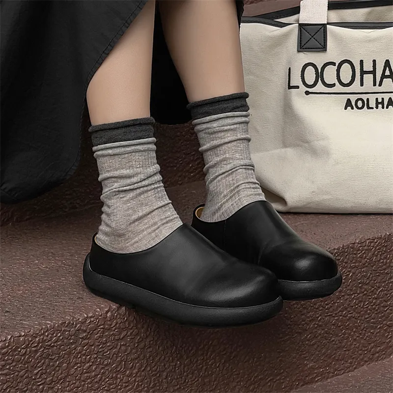 V05 Closed Toe Slippers Unisex-56