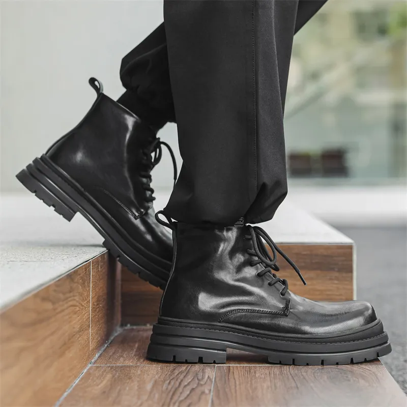 V05 Short Martin Boot Men's Black-5