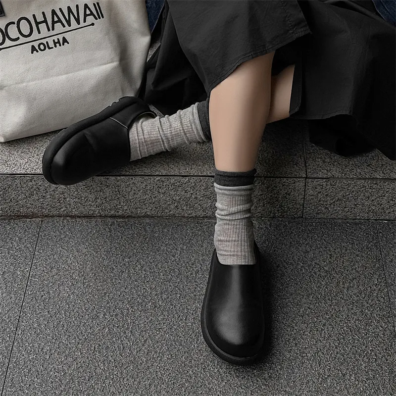 V05 Closed Toe Slippers Unisex-58