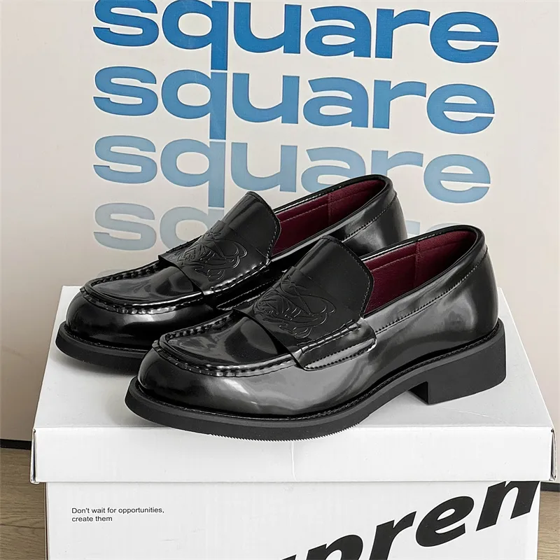 V05 Loafers Unisex-9