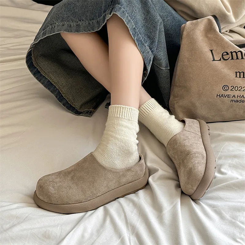 V05 Closed Toe Slippers Unisex-48