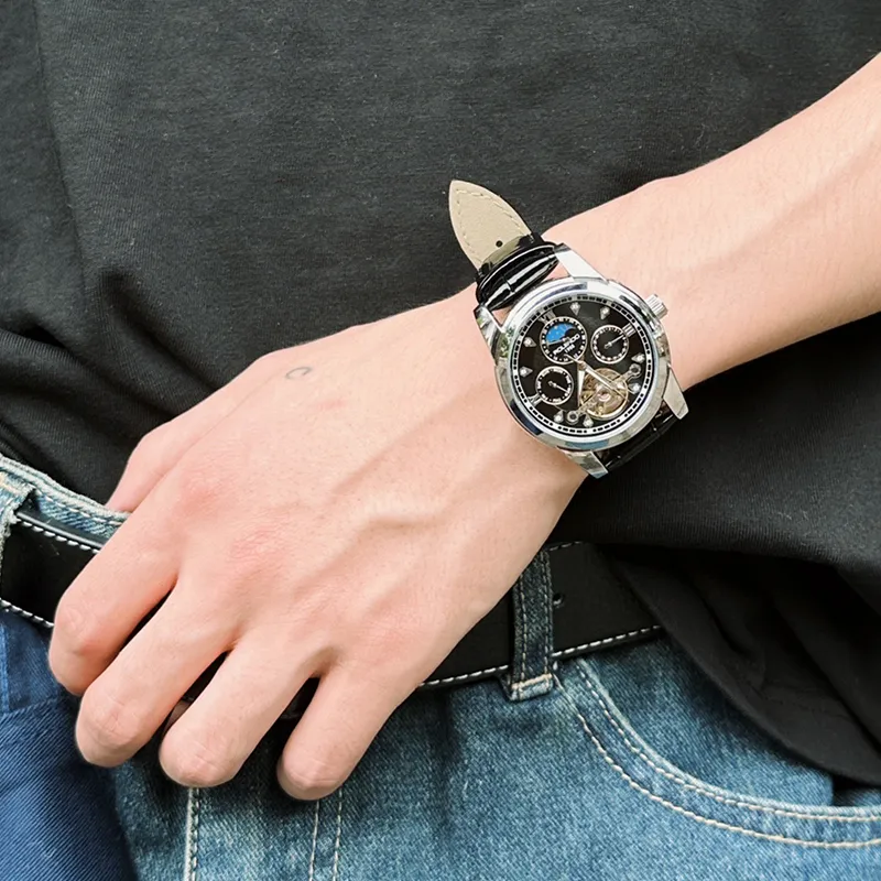 ROLENDO R Men Watch-18