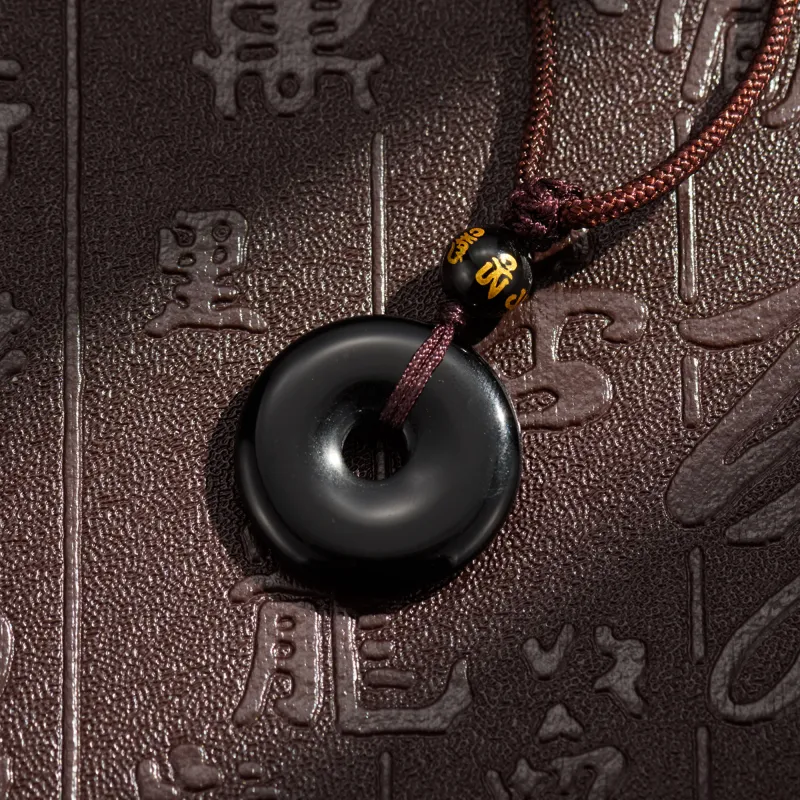 Lao Feng Xiang Agate Necklaces Unisex-6