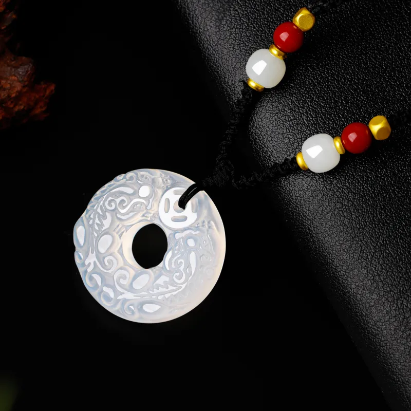Lao Feng Xiang Chalcedony Necklaces Unisex-8