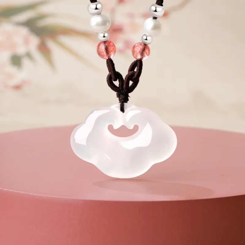 Lao Feng Xiang Agate Necklaces Women's-1