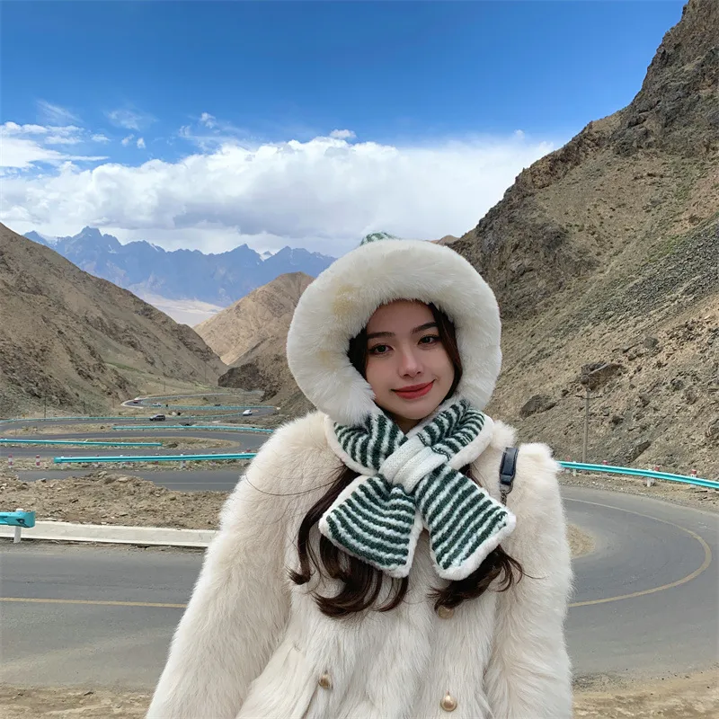 ACUC Combed Cotton Hoods & Plush Hats Women's-10