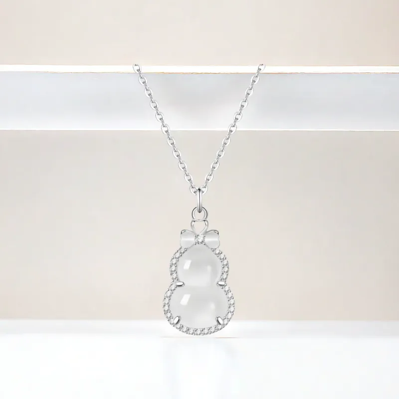 Gold Of China Chalcedony Necklaces Unisex-1