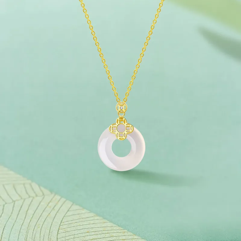 Gold Of China Chalcedony Jade Necklaces Unisex-1