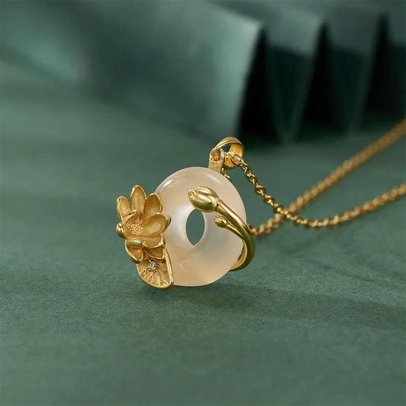 Gold Of China Chalcedony Necklaces Women's-2