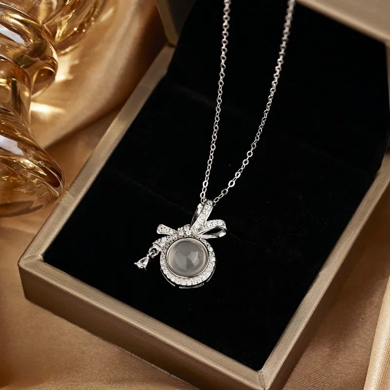 Gold Of China Chalcedony Necklaces Unisex-2