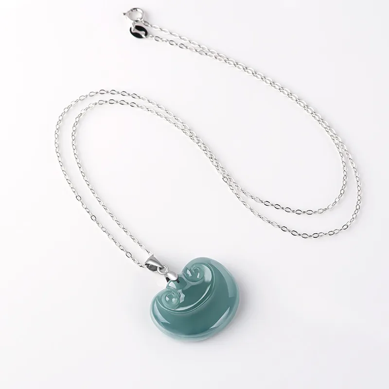 Gold Of China Glutinous Jade Necklaces Unisex-1