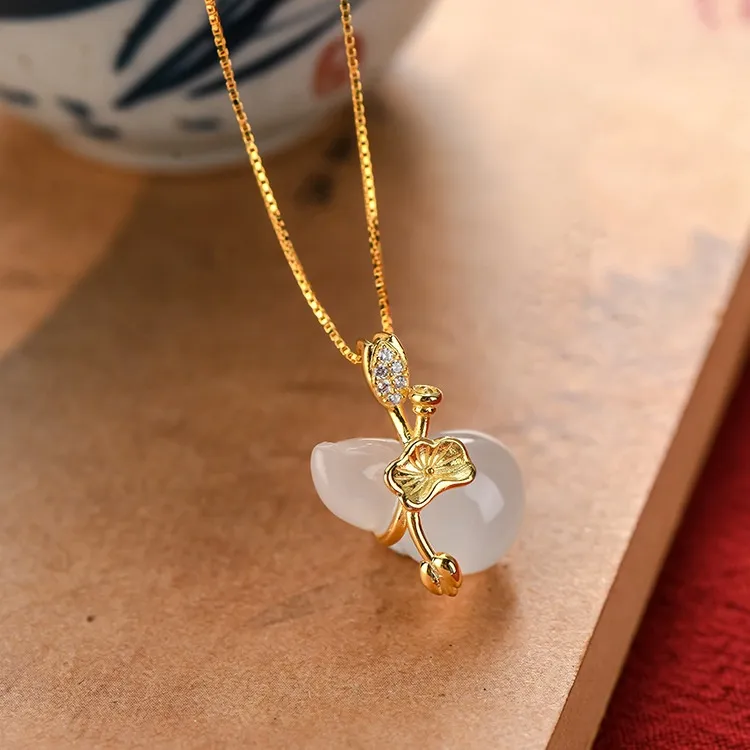 Gold Of China Chalcedony Necklaces Unisex-3