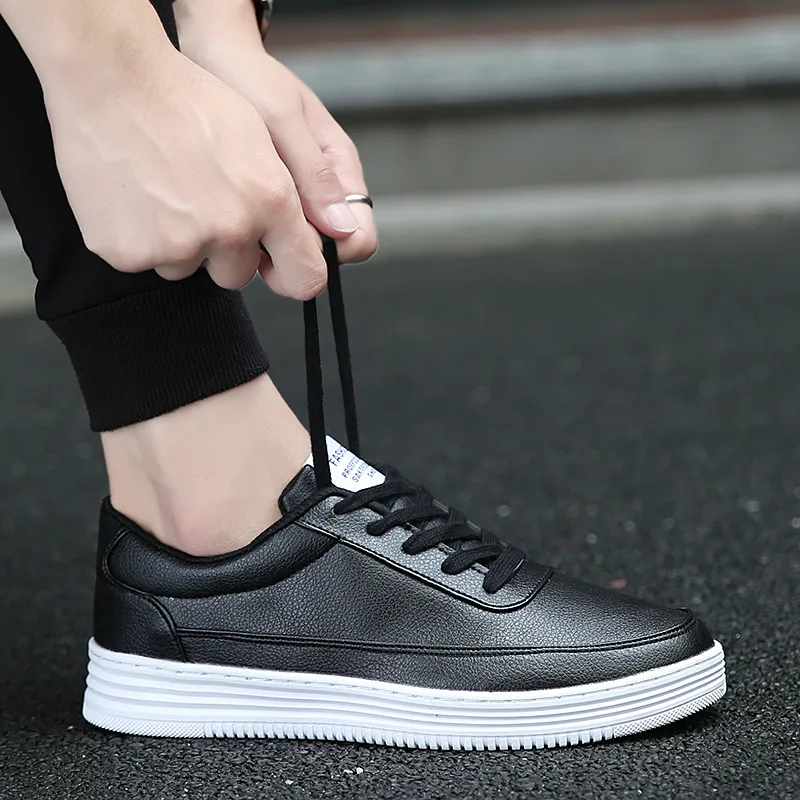 PLAY COBBLER Low Top Skateboard Shoes Unisex-7