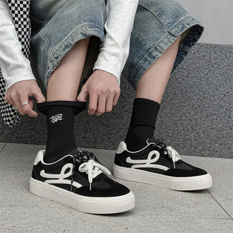 PLAY COBBLER Low Top Skateboard Shoes Men's-1