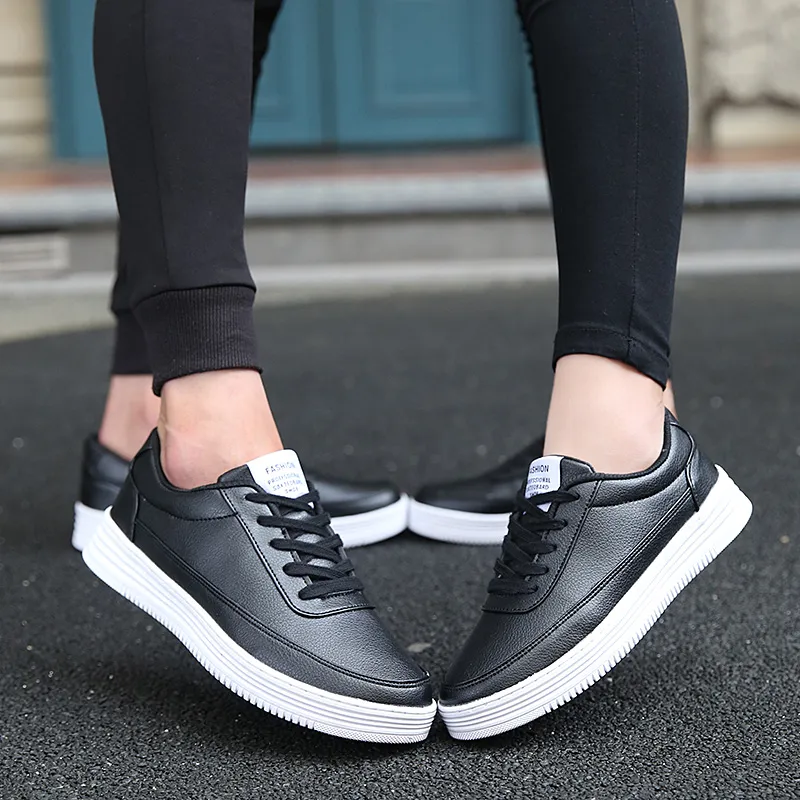 PLAY COBBLER Low Top Skateboard Shoes Unisex-8