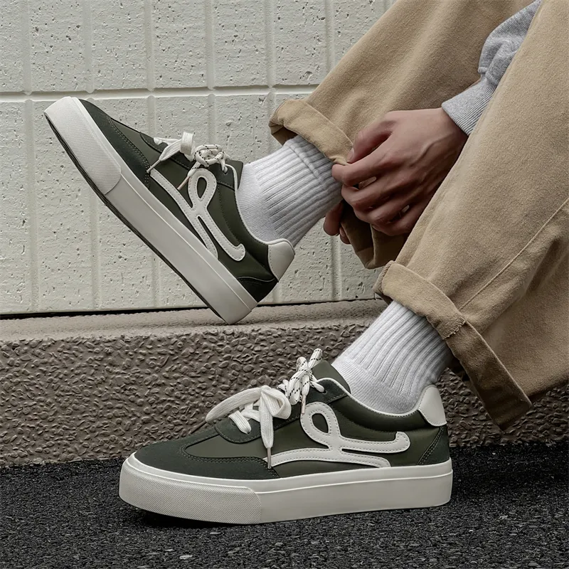 PLAY COBBLER Low Top Skateboard Shoes Men's-11