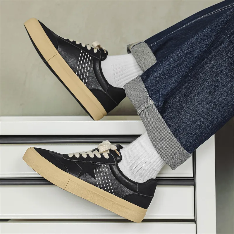 PLAY COBBLER Low Top Skateboard Shoes Men's-7