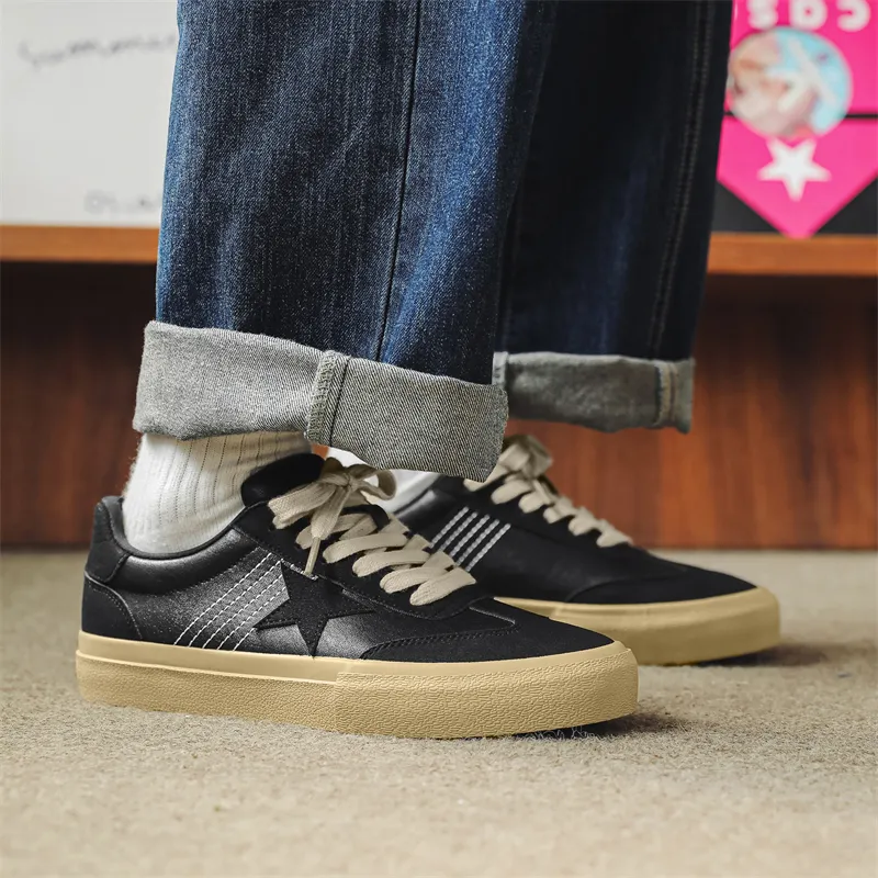 PLAY COBBLER Low Top Skateboard Shoes Men's-8
