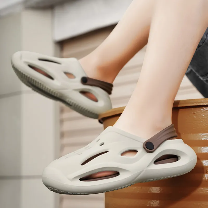 PLAY COBBLER Clogs Unisex-19