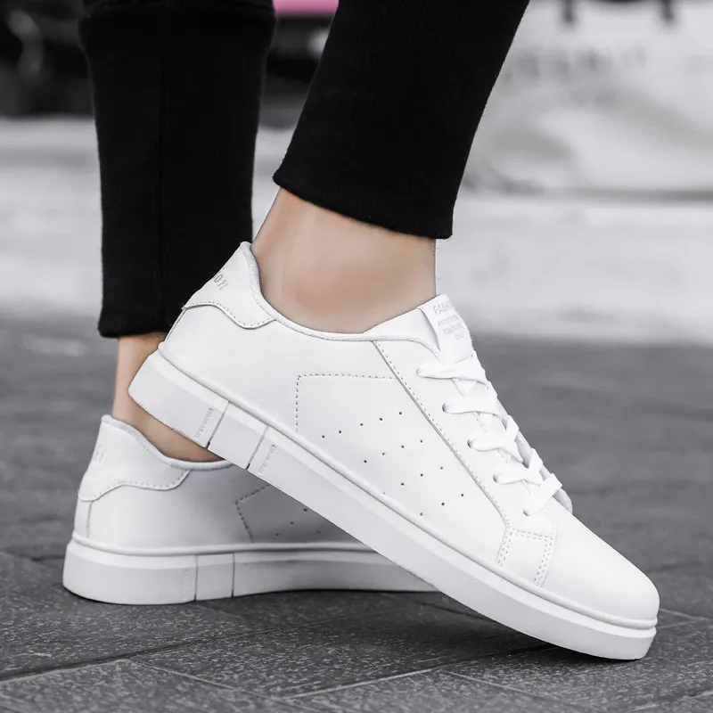 PLAY COBBLER Low Top Skateboard Shoes Unisex-1