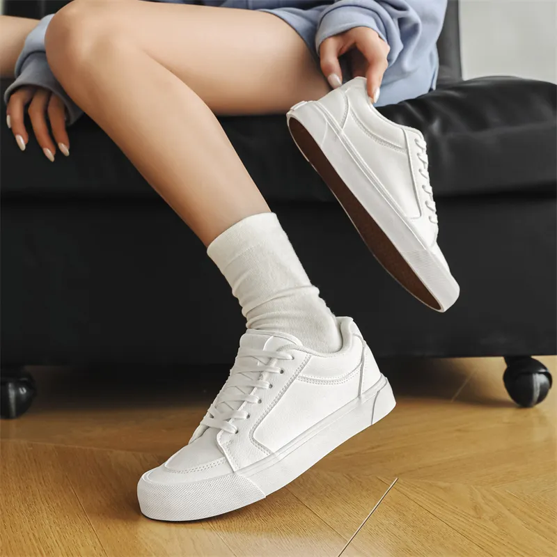 PLAY COBBLER Low Top Skateboard Shoes Men's-1