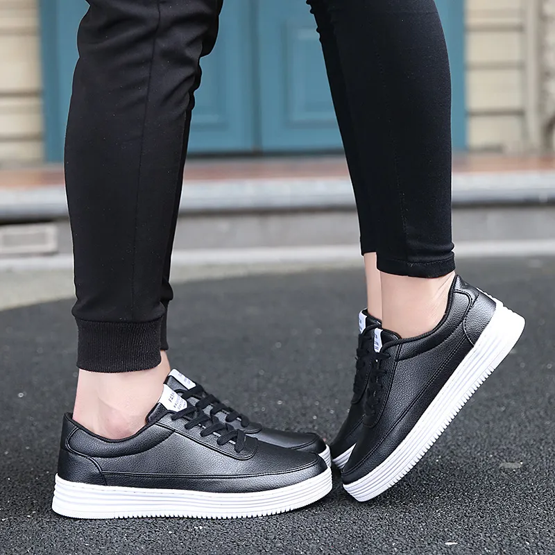 PLAY COBBLER Low Top Skateboard Shoes Unisex-9