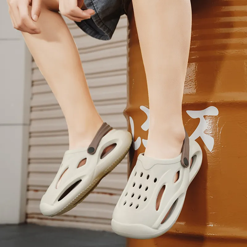 PLAY COBBLER Clogs Unisex-18