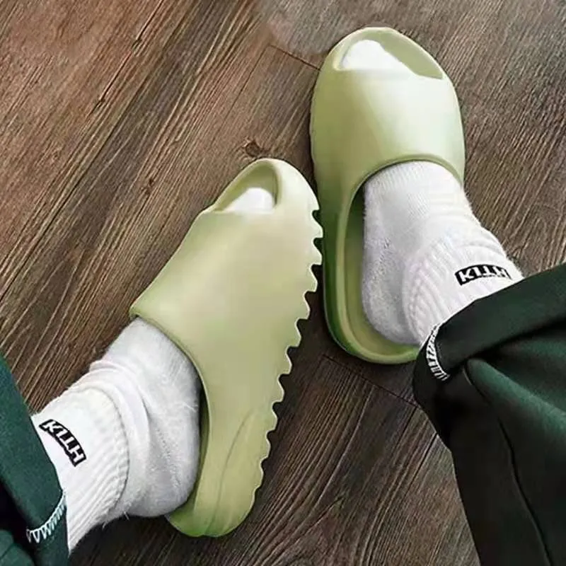 Berfeldn Slippers White Black Green-15