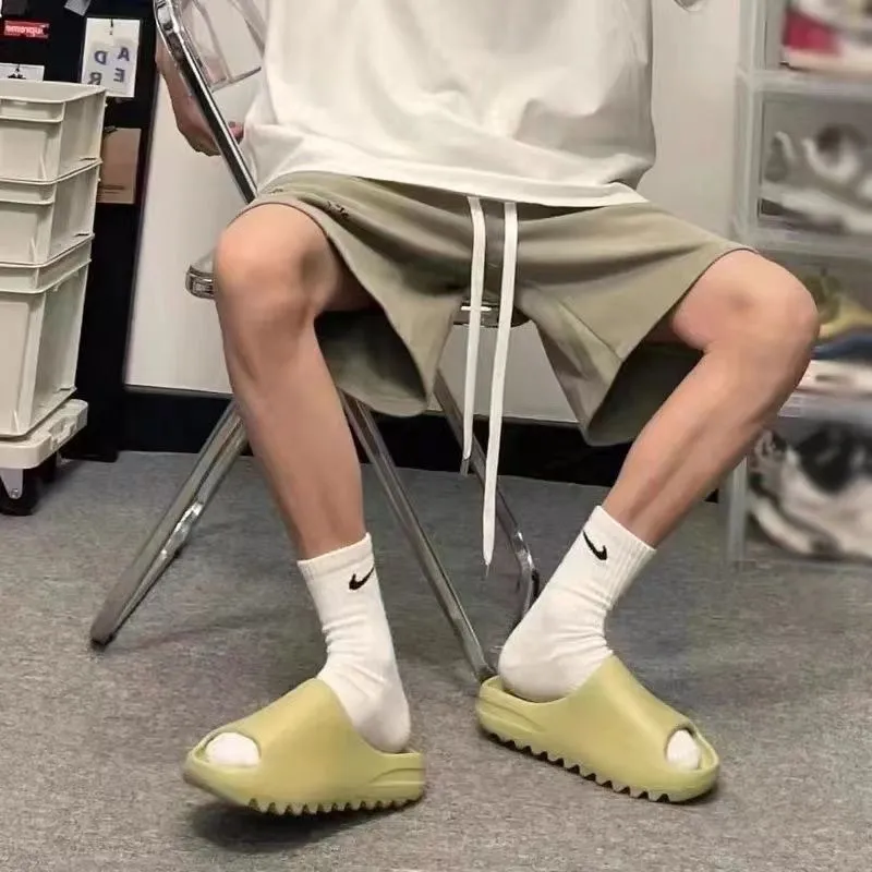 Berfeldn Slippers White Black Green-16