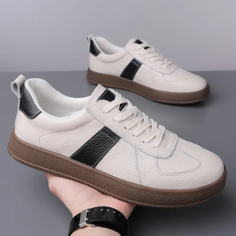 Kangaroo Head Abrasion-Resistant Low-Top Skateboard Shoes Unisex Ecru-1