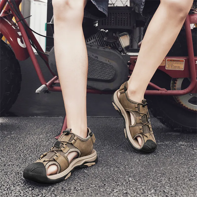 Kangaroo Head Beach Sandals Unisex-8
