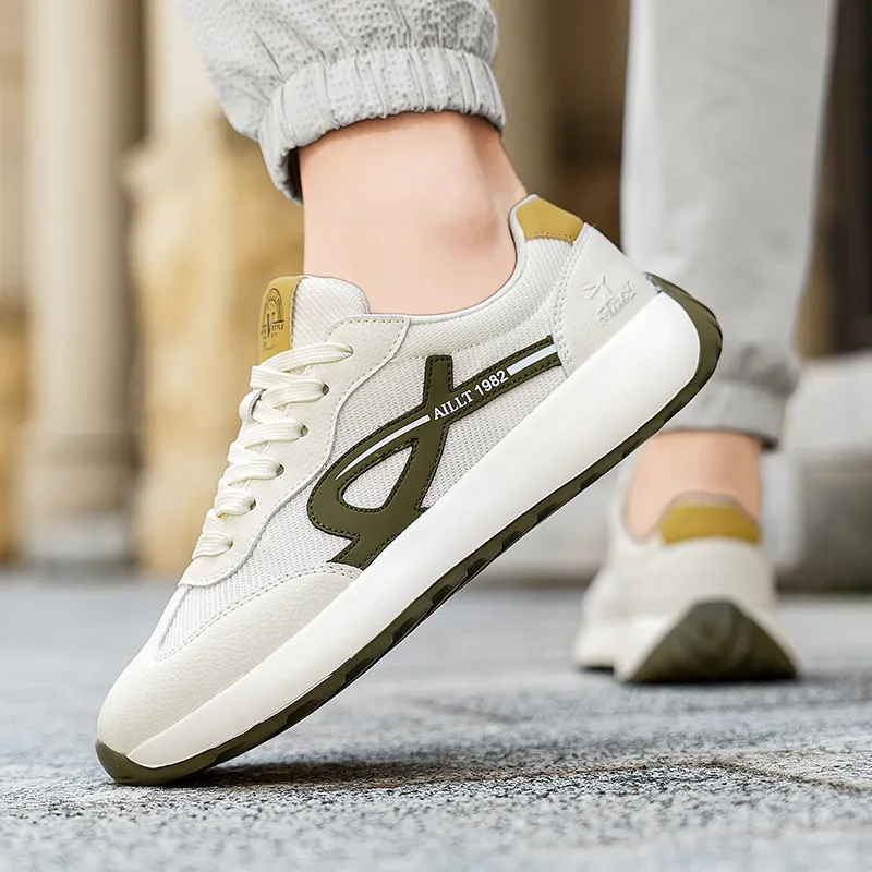 Kangaroo Head Slip Resistant Low Top Chunky Sneakers Unisex-6