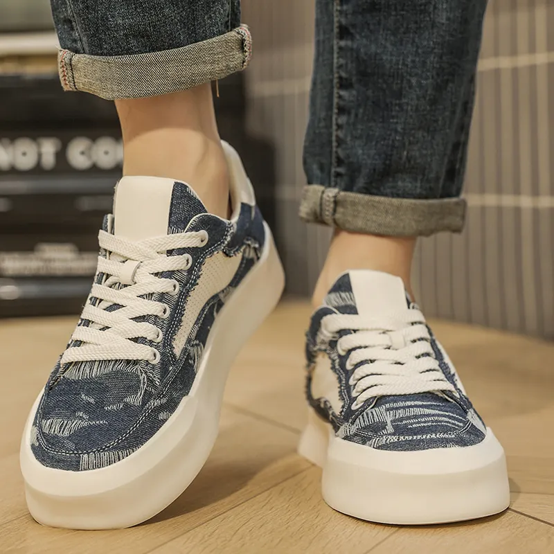 Kangaroo Head Low Top Skateboard Shoes Unisex-6