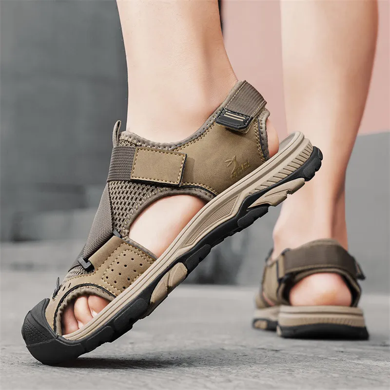 Kangaroo Head Beach Sandals Unisex-5