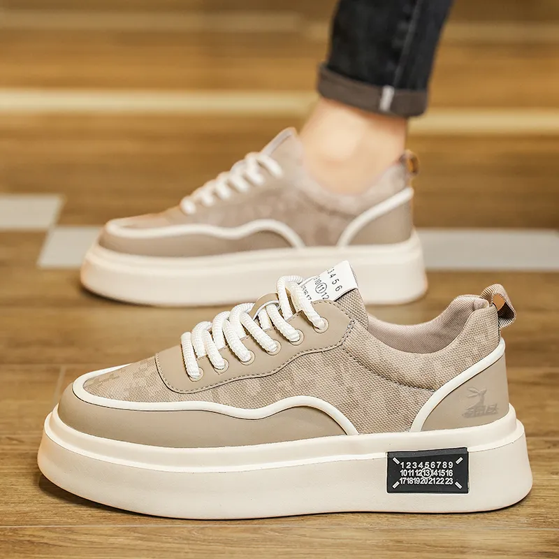 Kangaroo Head Low Top Skateboard Shoes Men's-8