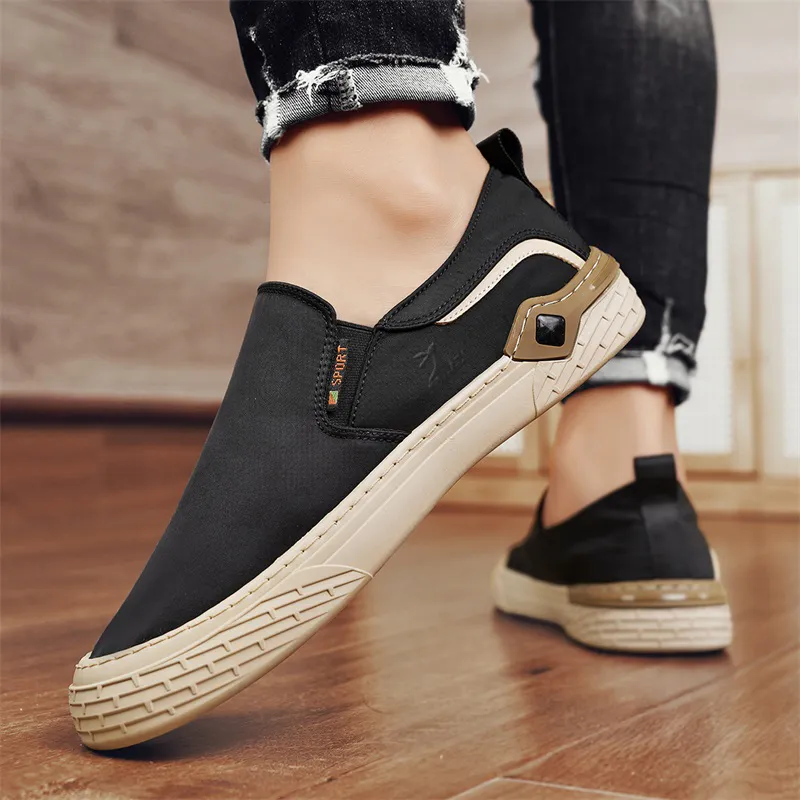 Kangaroo Head Slip Resistant Breathable Low Top Canvas Shoes Unisex-6