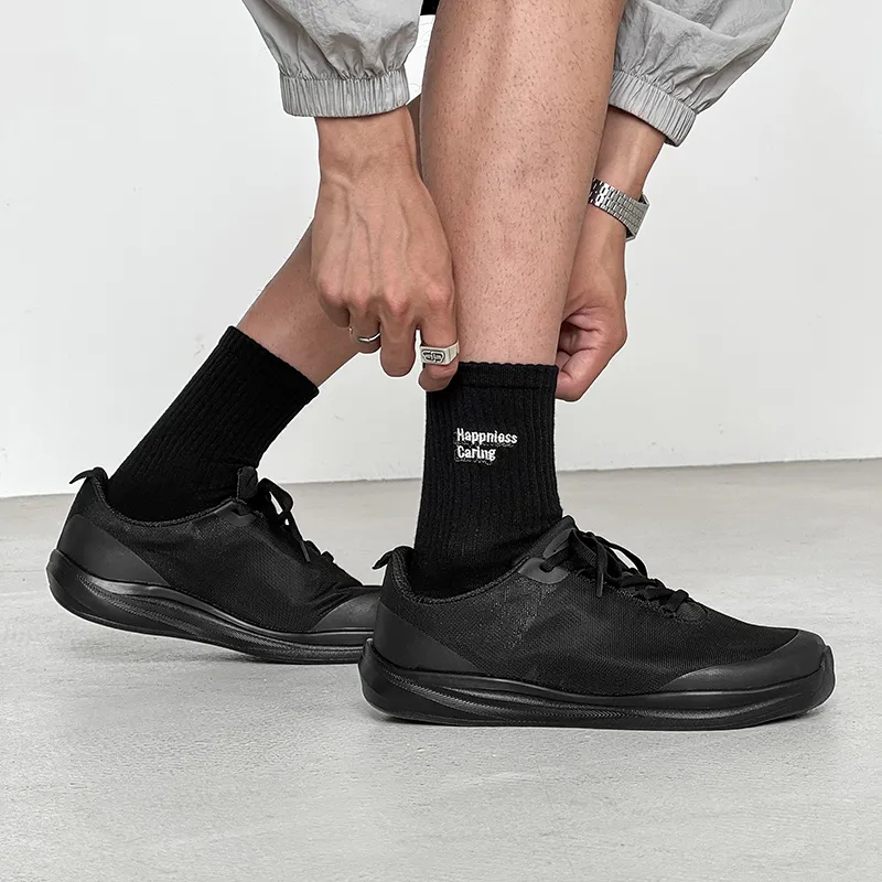 V ZERO FIVE Low Top Casual Shoes Unisex-4
