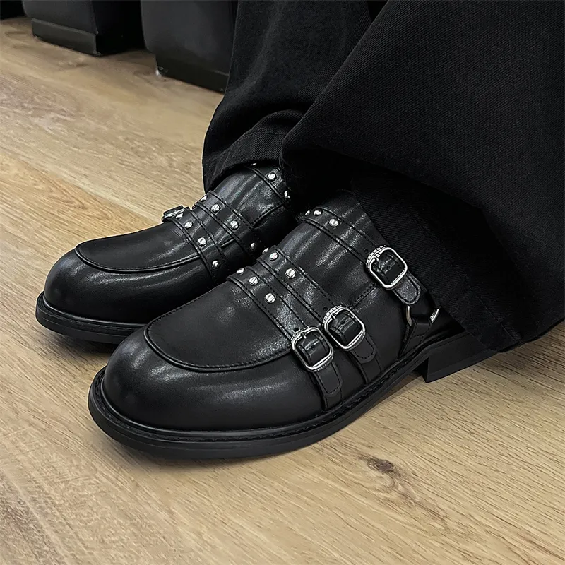 V ZERO FIVE Loafers Unisex Black-1