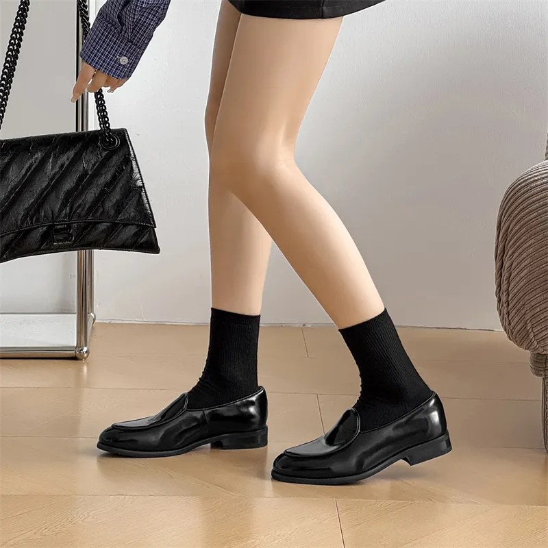 V ZERO FIVE Loafers Unisex Black-10