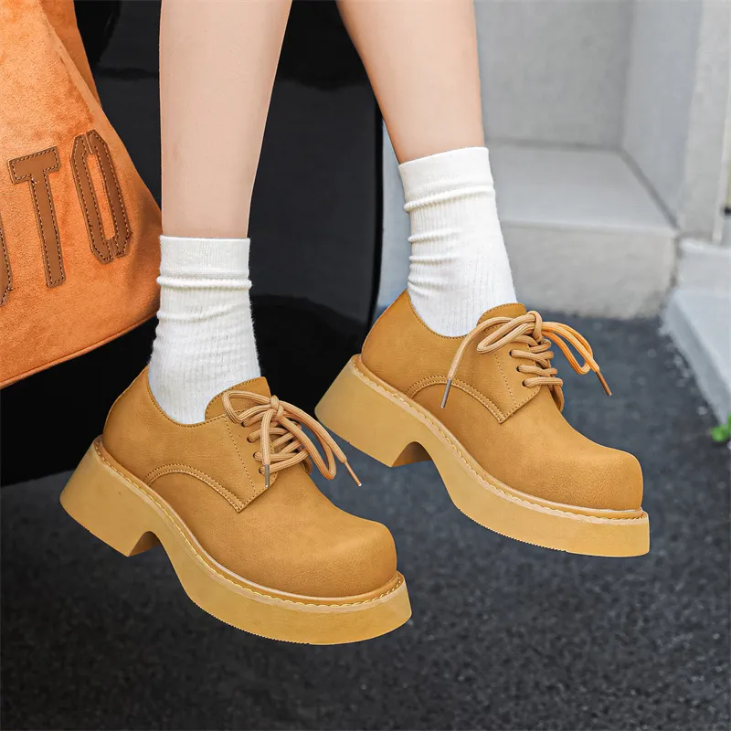 V ZERO FIVE Casual Shoes Unisex Yellow-6