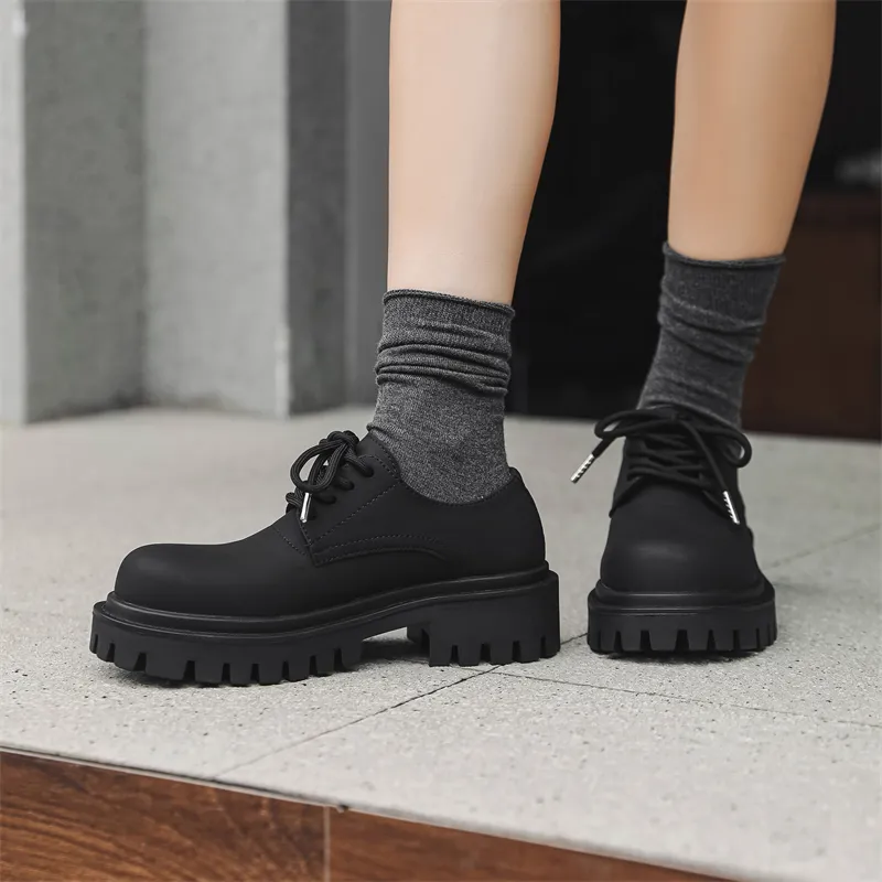 V ZERO FIVE Casual Shoes Unisex Black-13