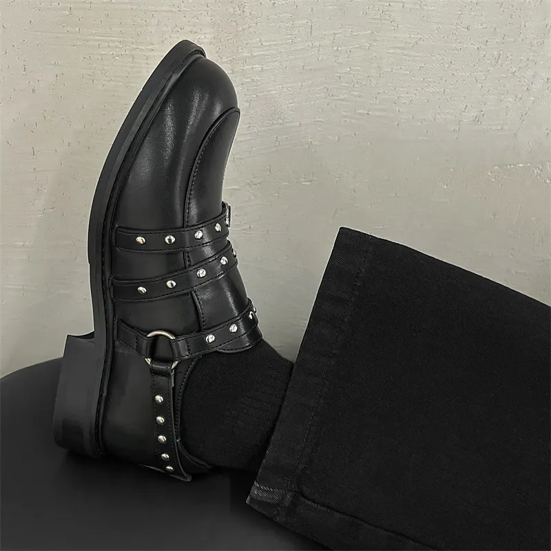 V ZERO FIVE Loafers Unisex Black-2