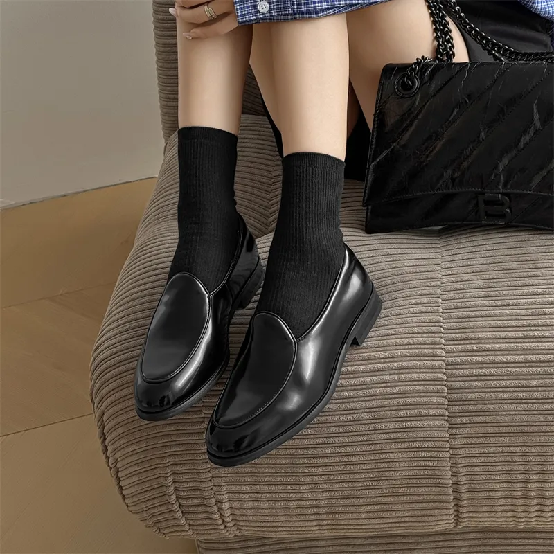 V ZERO FIVE Loafers Unisex Black-12