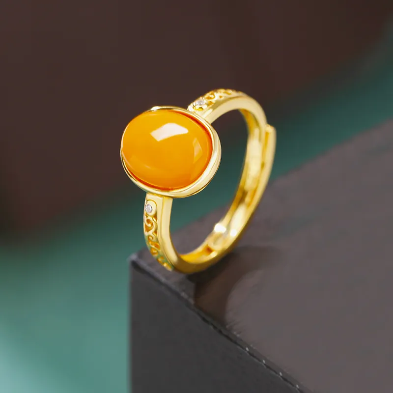 Xiaoyinjiang Amber/Beeswax Rings Women's-4