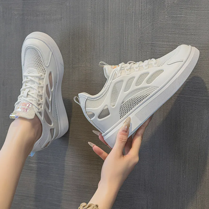 NRDROFFICIAL Cushioned Wear Resistant Lightweight Breathable Slip Resistant Low Top Casual Shoes Women's-1