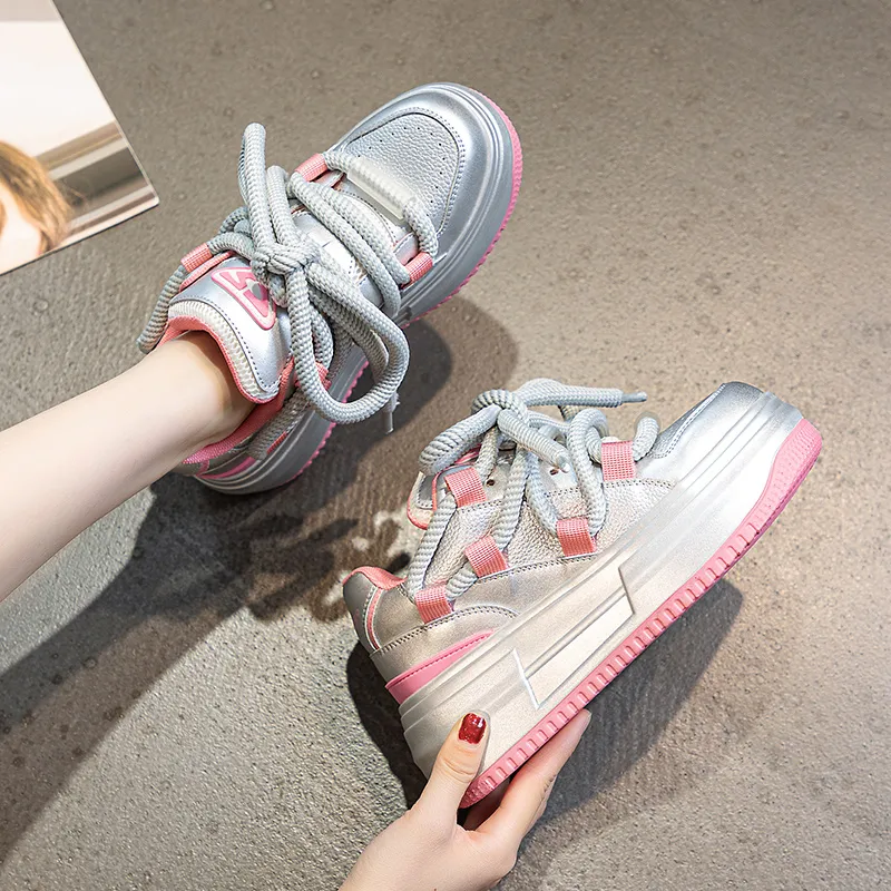 NRDROFFICIAL Cushioned Wear Resistant Water Resistant Slip Resistant Low Top Casual Shoes Women's-1