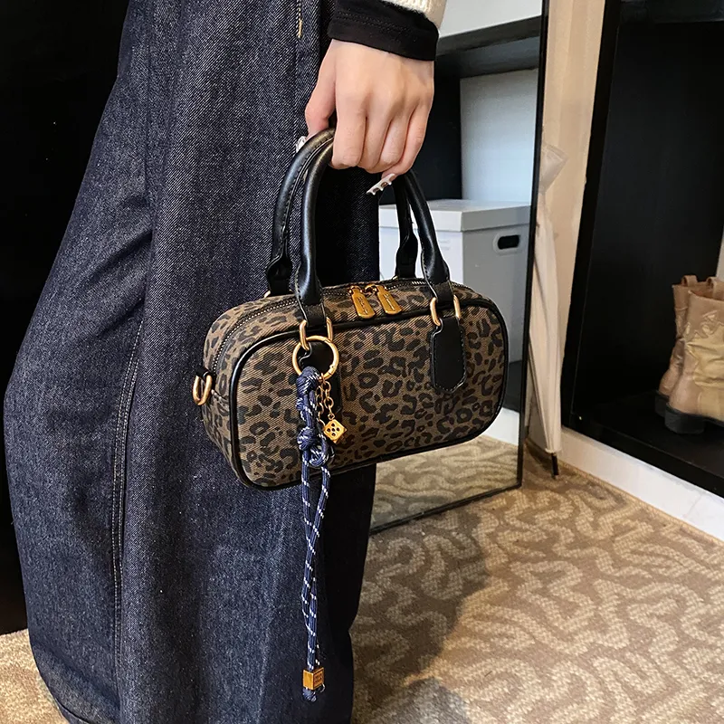 Yi Brigade PU Handbag Women's Black-3