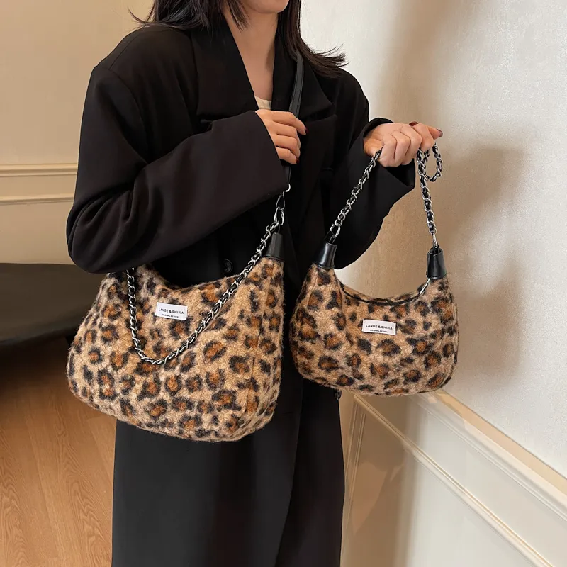 Bansusu Plush Portable Crossbody Bag, Shoulder Bag Regular Small Size Women's Black/Gray Leopard Print-18