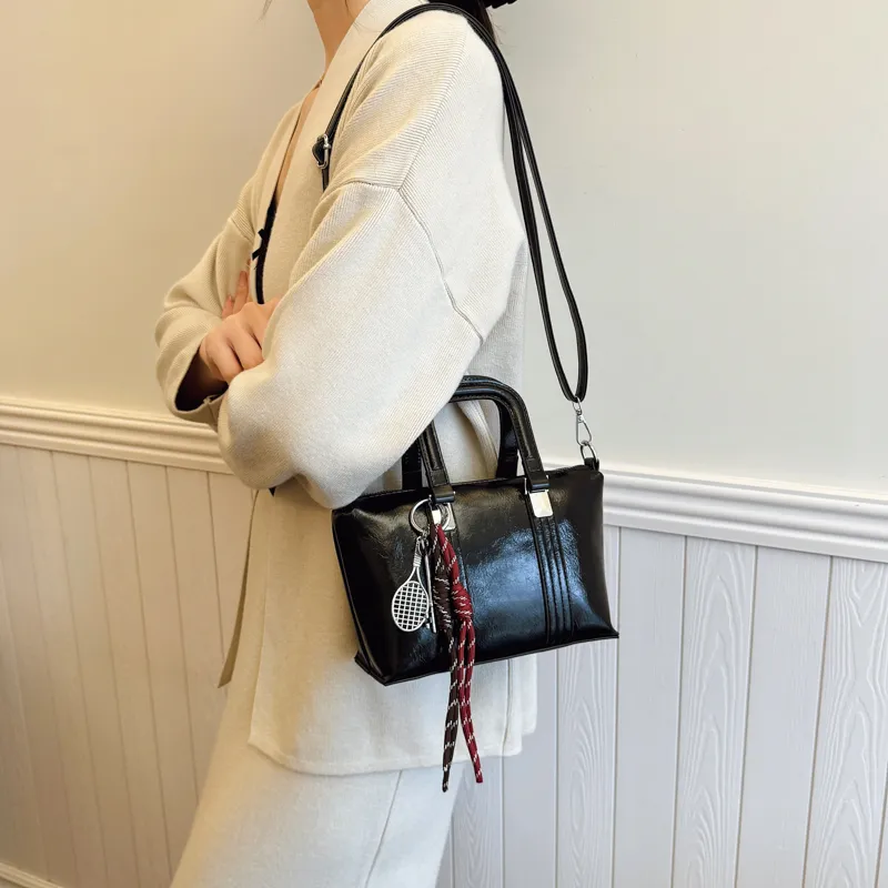 Yi Brigade PU Shoulder Bag Regular Women's Black/Burgundy/Brown/Coffee-2