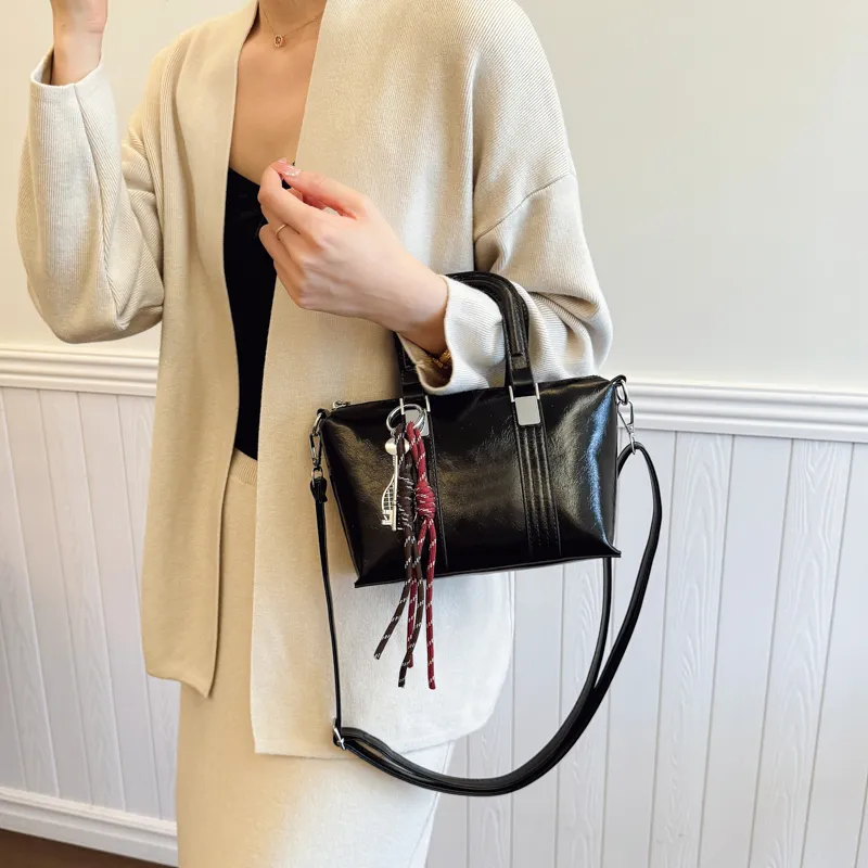 Yi Brigade PU Shoulder Bag Regular Women's Black/Burgundy/Brown/Coffee-1